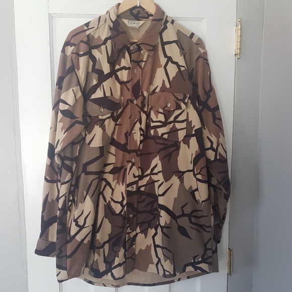 L.L. Bean Other - Vintage Men L.L. Bean Predator Camo Long Sleeve Fleece Button Down Hunting Sz XL
